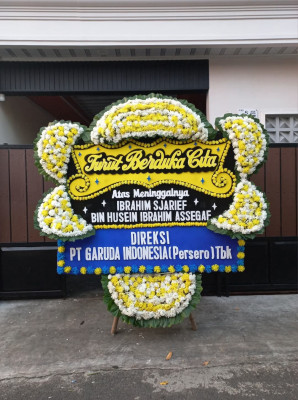 Papan Bunga Duka di Panji Sari